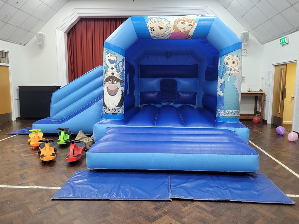 Bouncy Castle Hire in Chesterfield with Princess Bouncy Castle Hire In Chesterfield - Princess