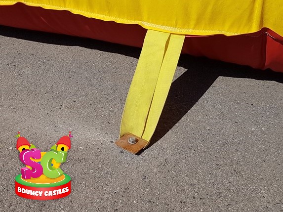 Photo of hoe we bolt a bouncy castle How we bolt a bouncy castle